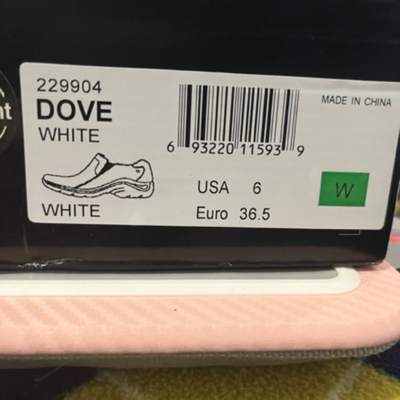 6W NurseMates White Dove Clog - Picture 6 of 7